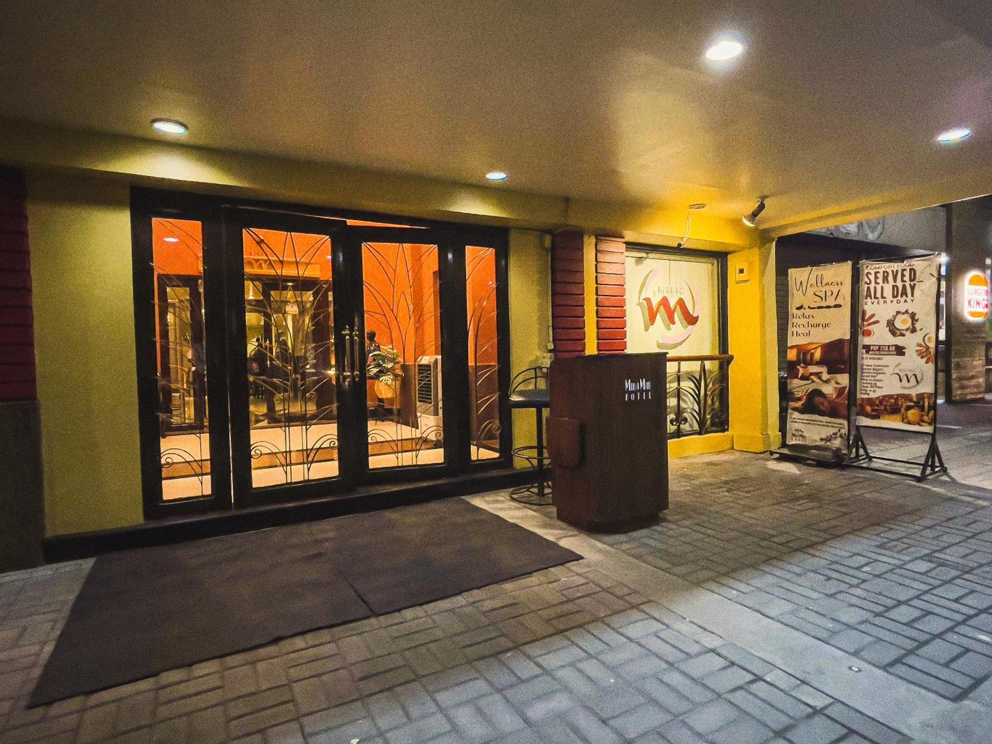 Miramar Hotel Manila Exterior photo
