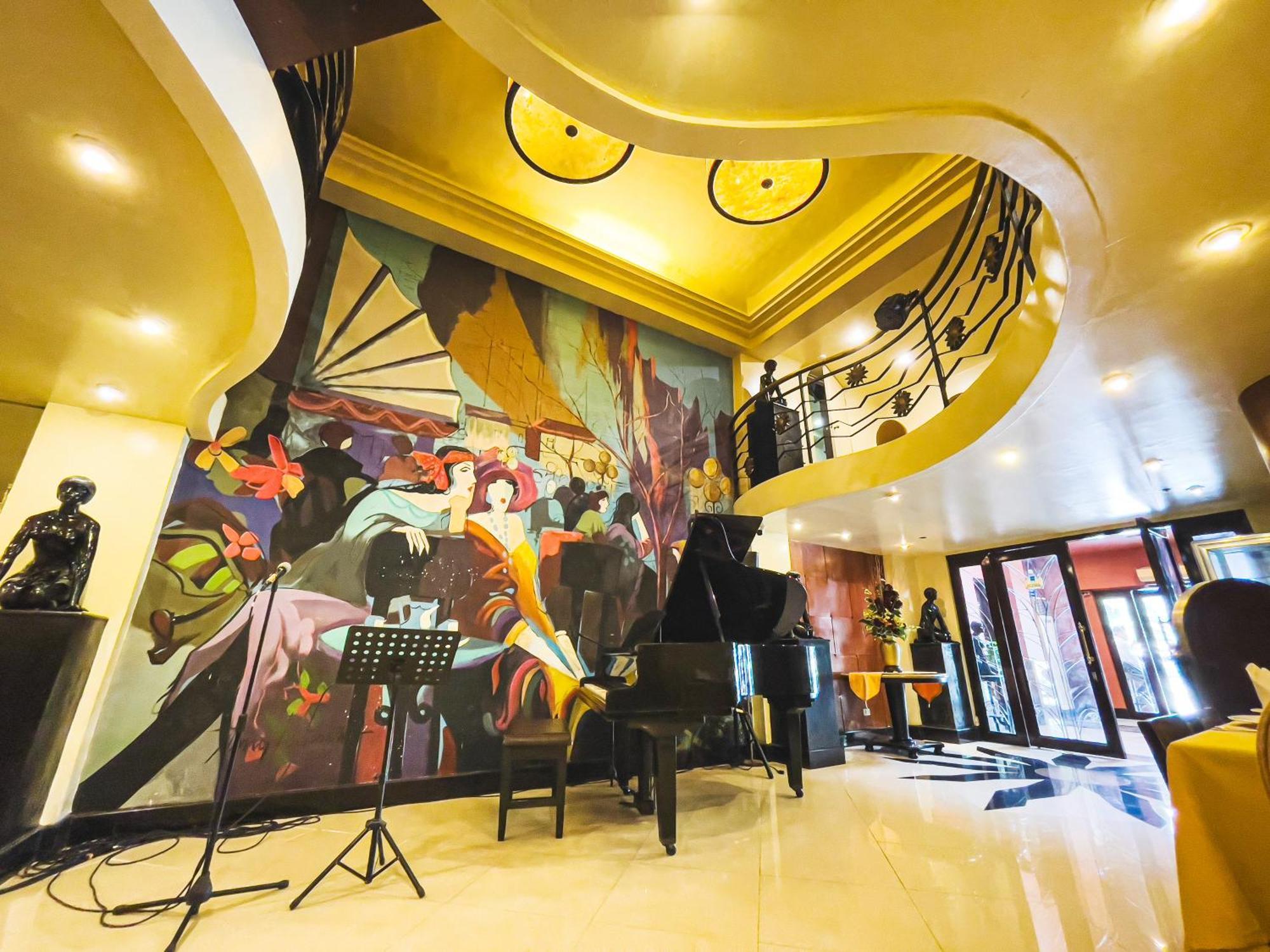 Miramar Hotel Manila Exterior photo